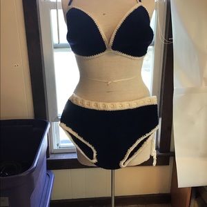 VINTAGE CROCHET BIKINI